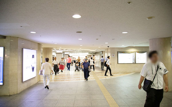 ③まっすぐお進みください。